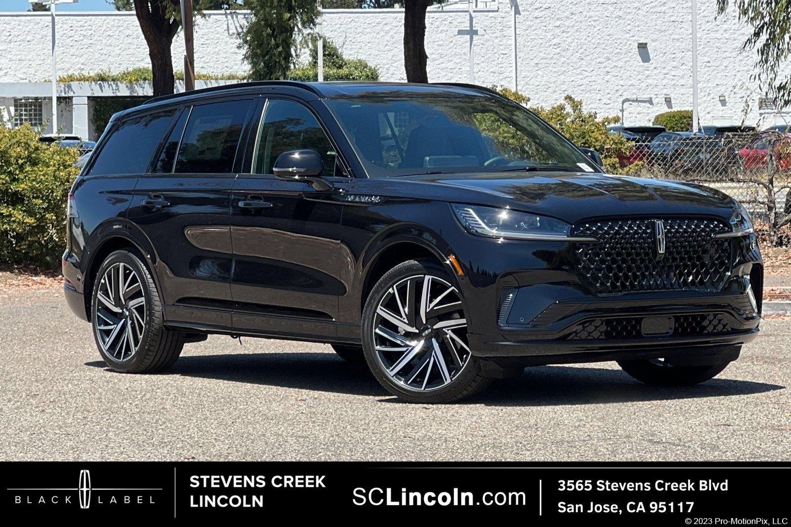 New 2026 Lincoln Aviator Black Label w/ Jet Appearance Package
