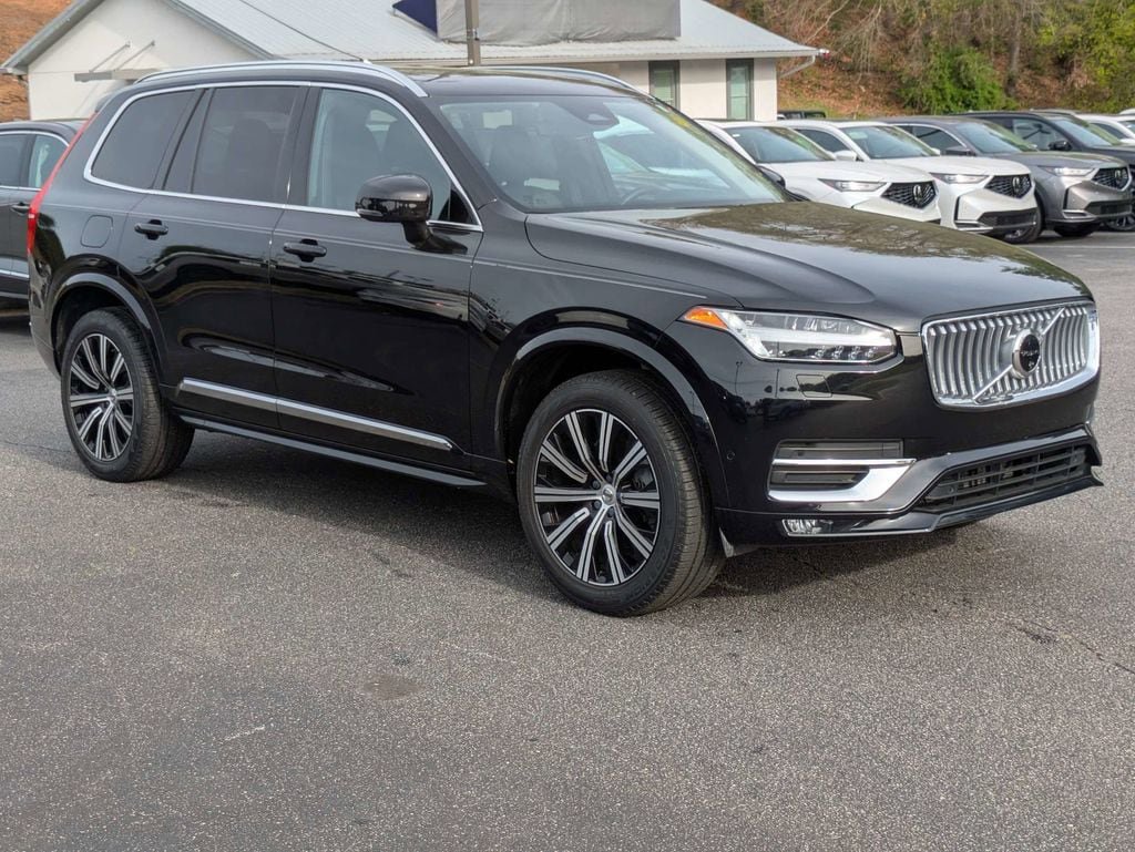 Certified 2023 Volvo XC90 B5 Plus w/ Protection Package Premier AWD/4WD image 7