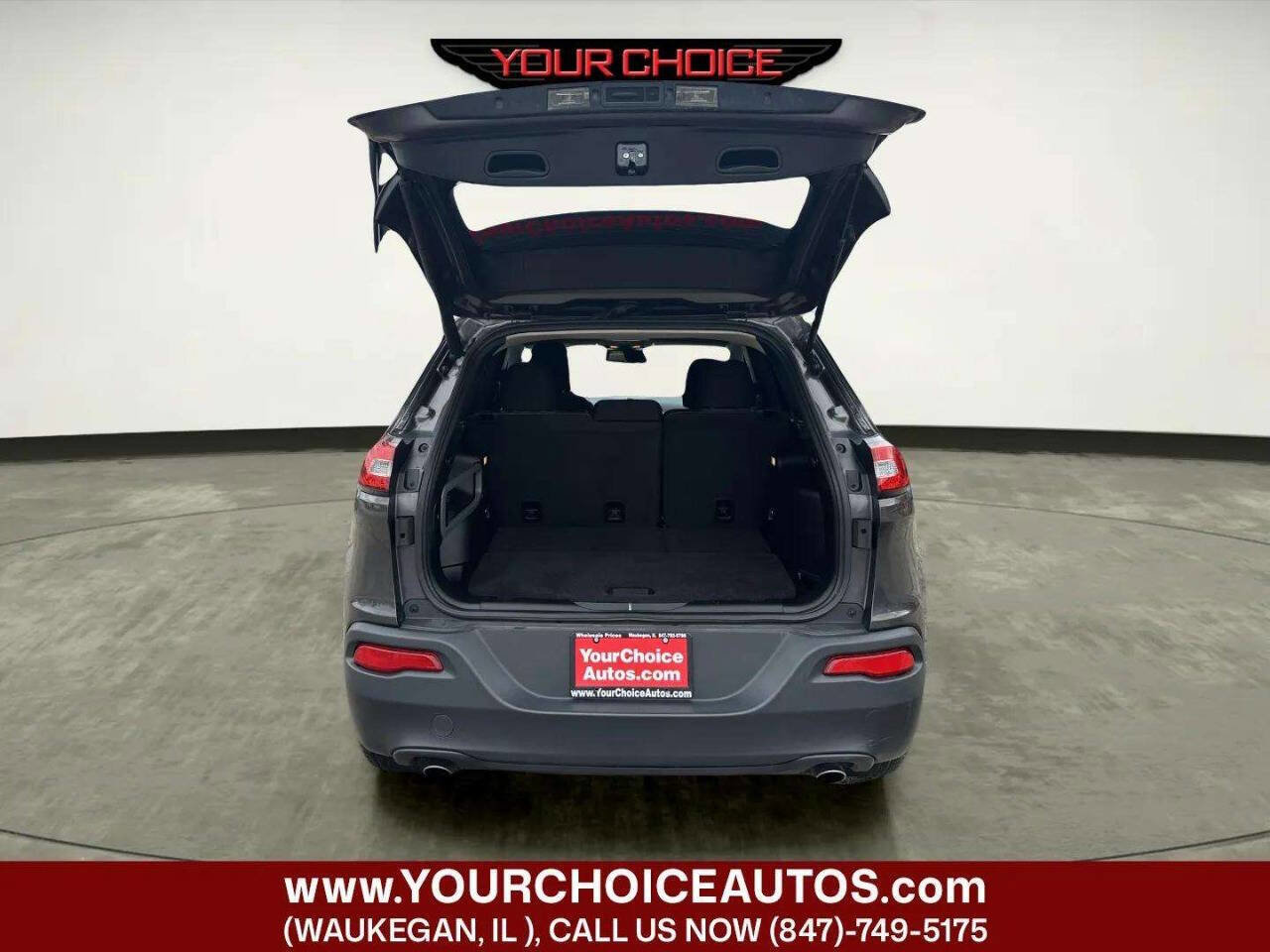 Used 2014 Jeep Cherokee Latitude w/ Comfort/Convenience Group AWD/4WD image 14