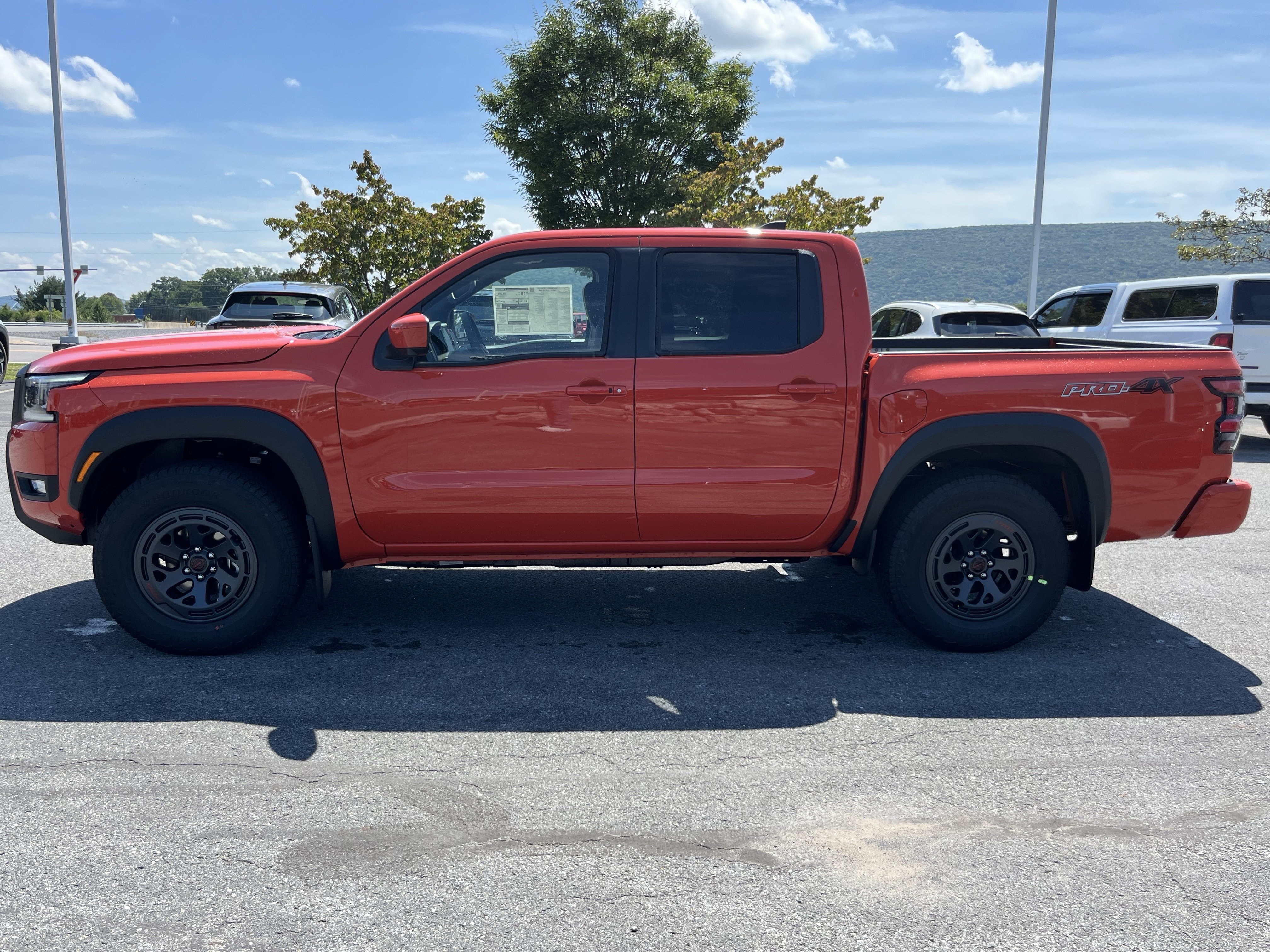 New 2026 Nissan Frontier PRO-4X w/ Pro Premium Package AWD/4WD image 9