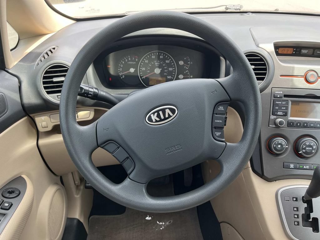 Used 2009 Kia Rondo LX FWD image 12