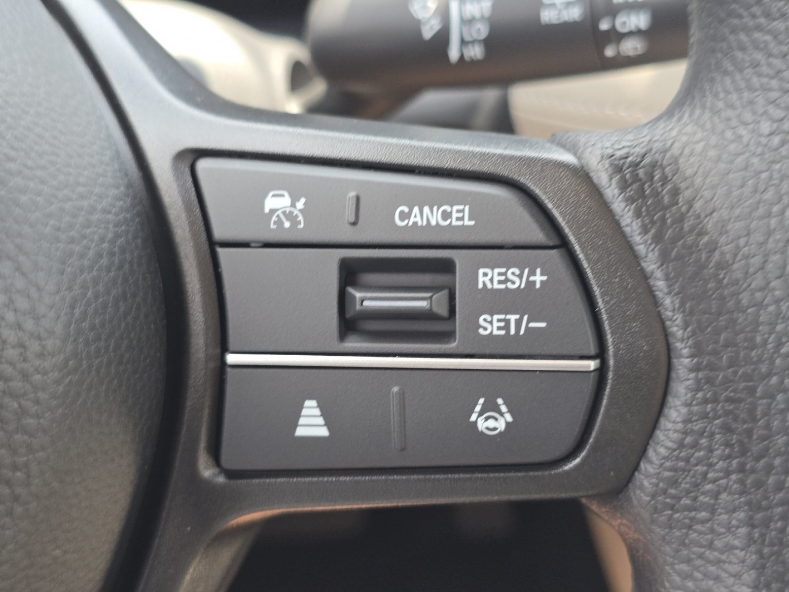 New 2027 Honda HR-V LX image 32