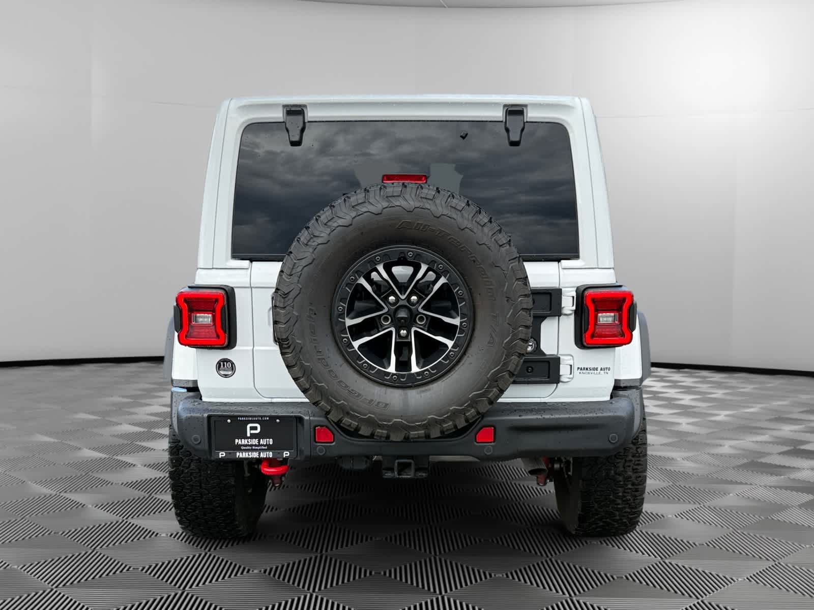 Used 2024 Jeep Wrangler Unlimited Rubicon AWD/4WD image 6