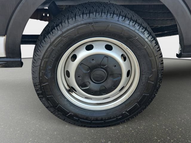 Used 2019 Ford Transit 250 130 Low Roof RWD image 33