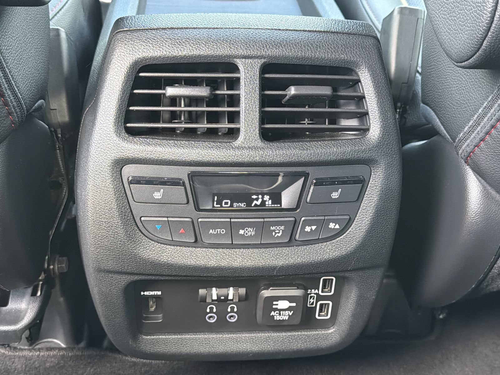 Used 2022 Honda Pilot Black Edition image 23