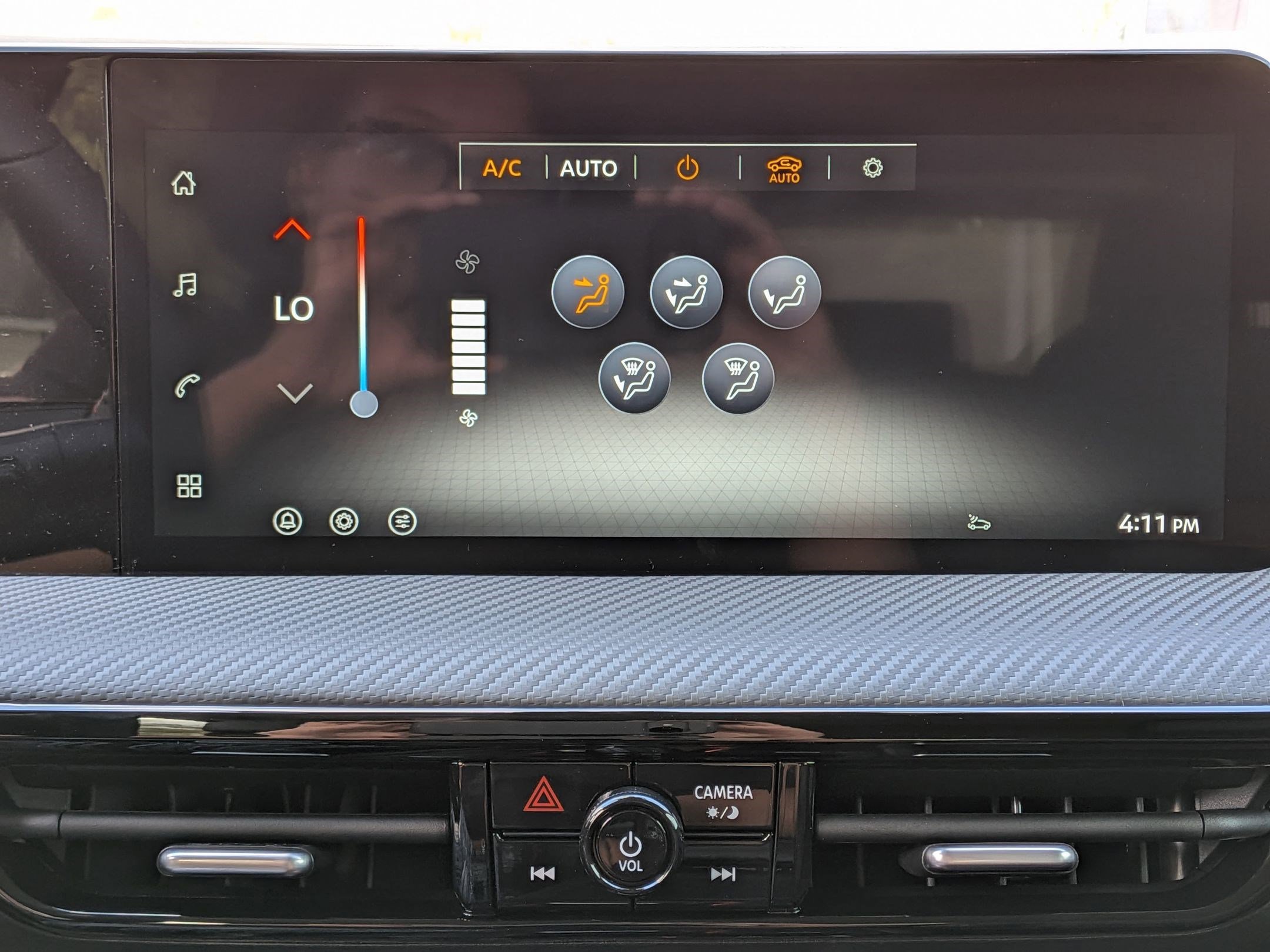 New 2026 Nissan Kicks SR FWD image 21