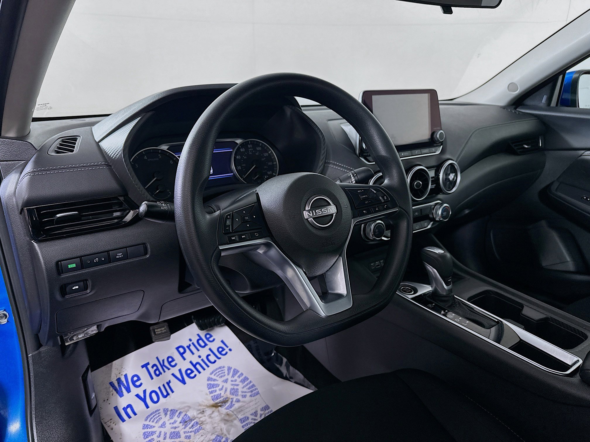 Used 2024 Nissan Sentra SV FWD image 9