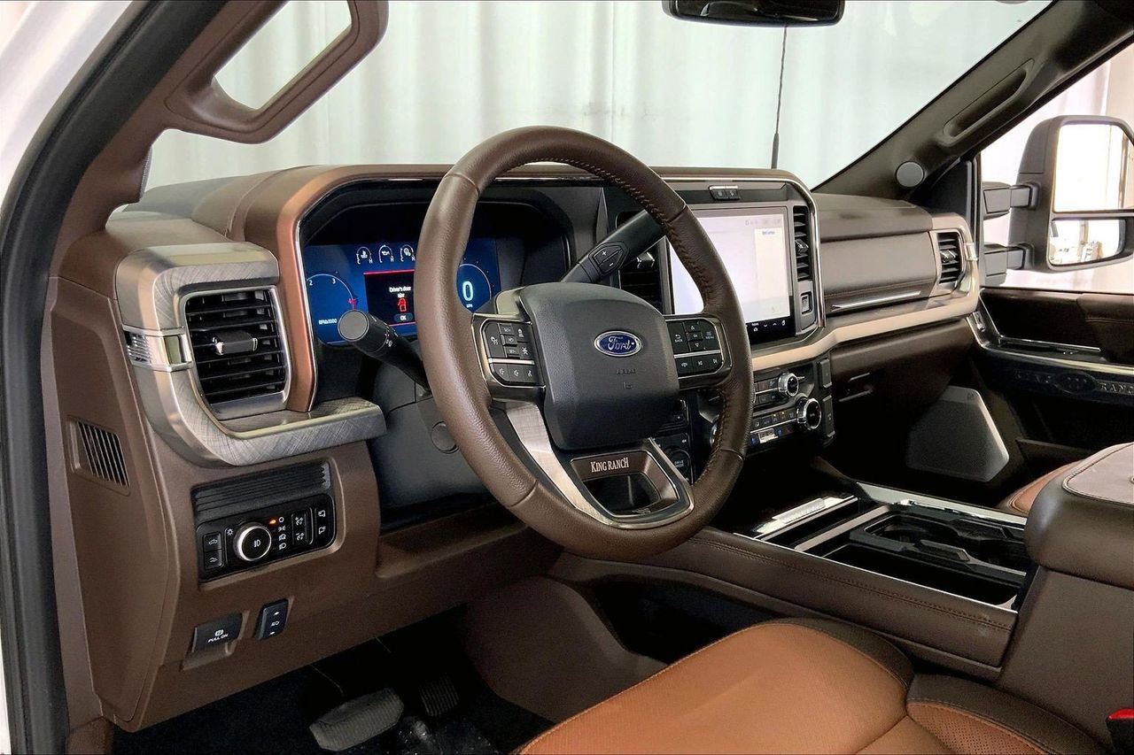 Certified 2025 Ford F350 King Ranch image 14