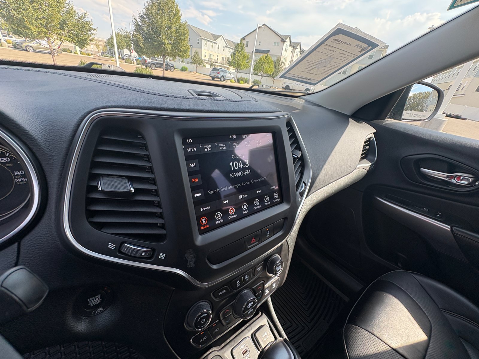 Used 2022 Jeep Cherokee Latitude Lux AWD/4WD image 12