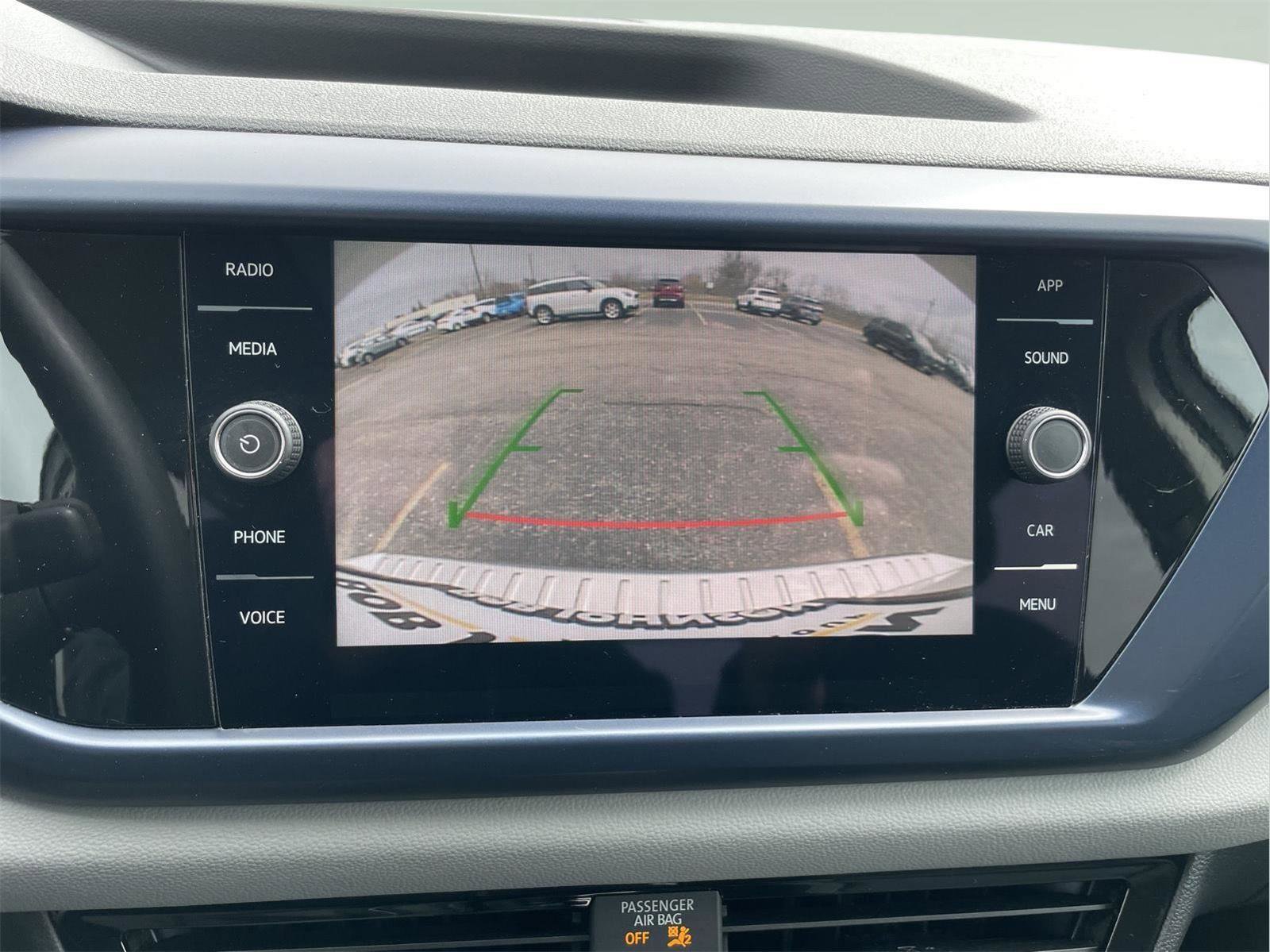 Used 2023 Volkswagen Taos SE w/ Panoramic Sunroof Package AWD/4WD image 28