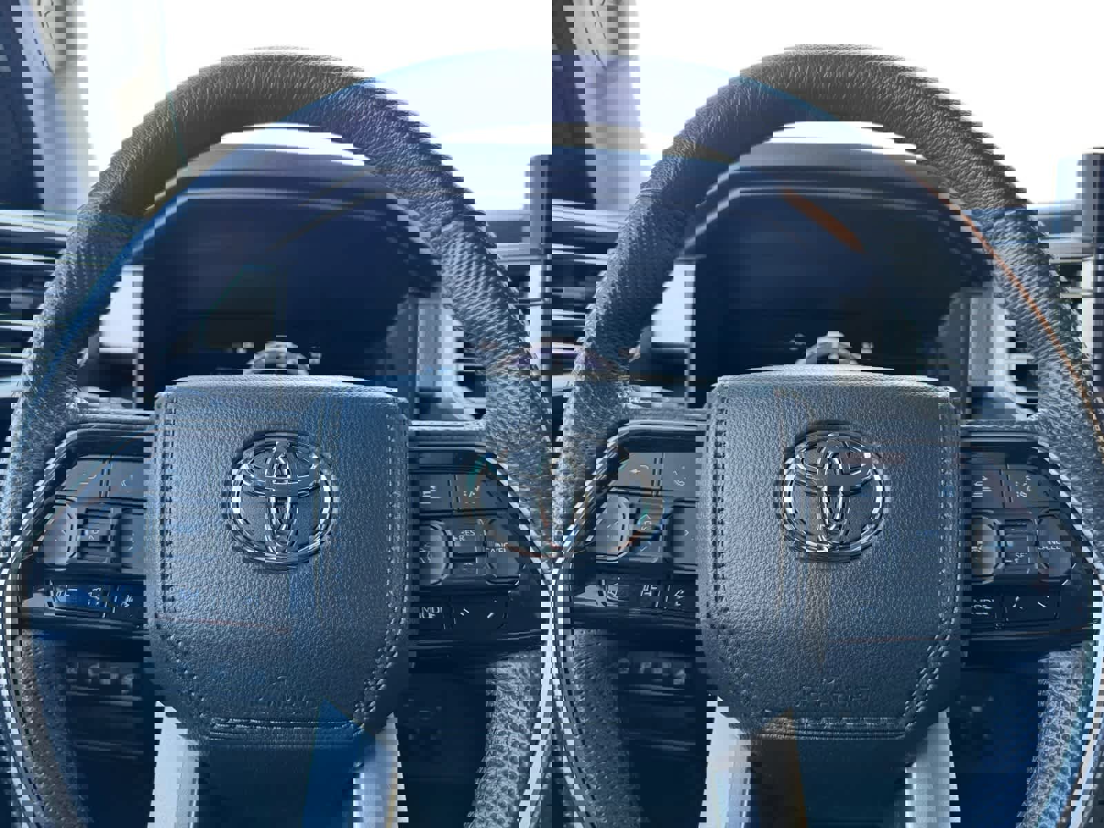 Used 2024 Toyota Tundra Limited image 18