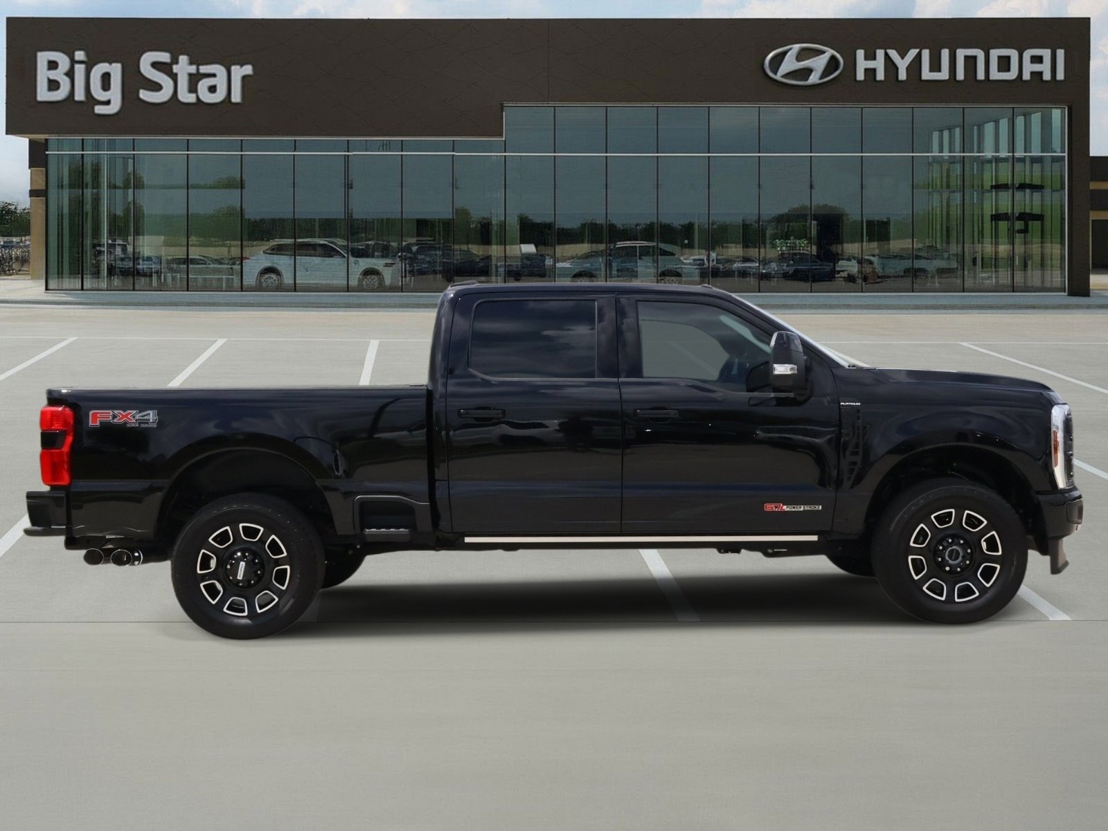 Used 2025 Ford F250 Platinum image 5