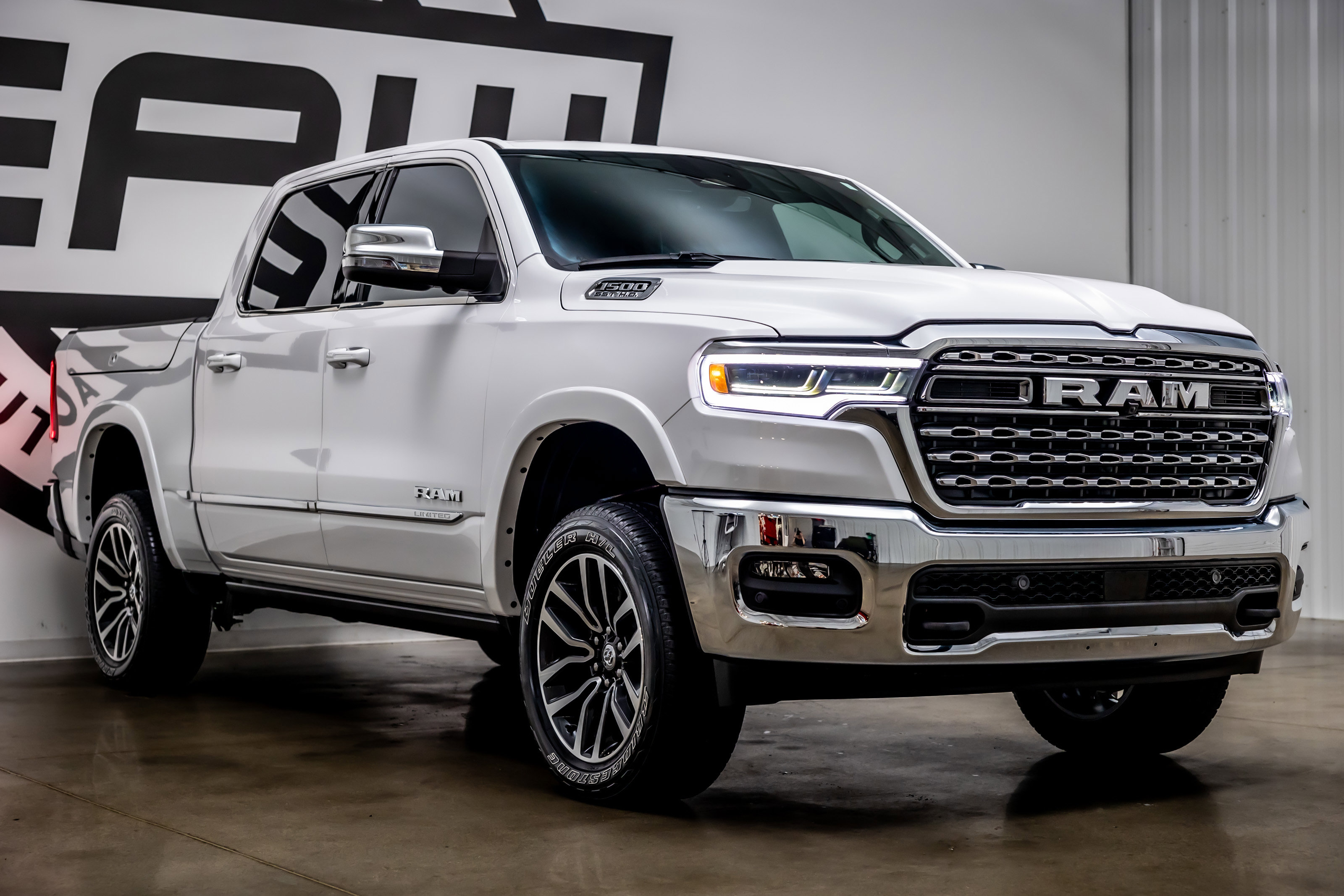 Used 2025 RAM 1500 Limited image 27