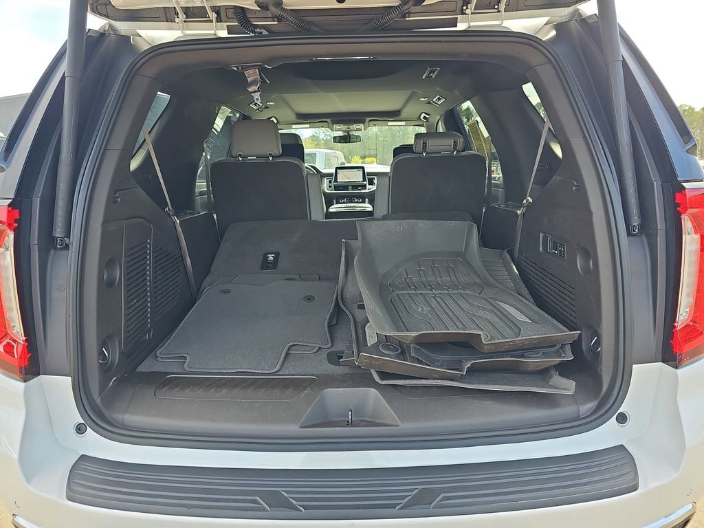 Used 2021 GMC Yukon SLT w/ SLT Luxury Plus Package image 17