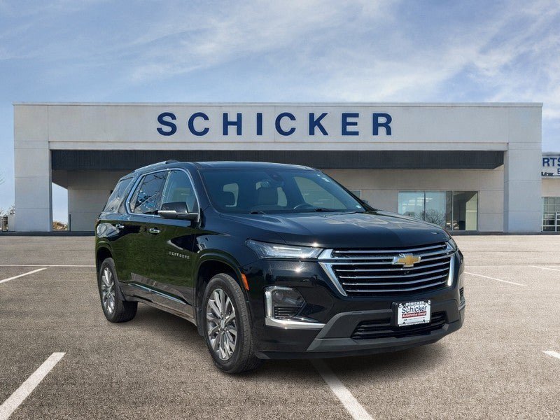 Used 2023 Chevrolet Traverse Premier w/ LPO, Floor Liner Package AWD/4WD image 1