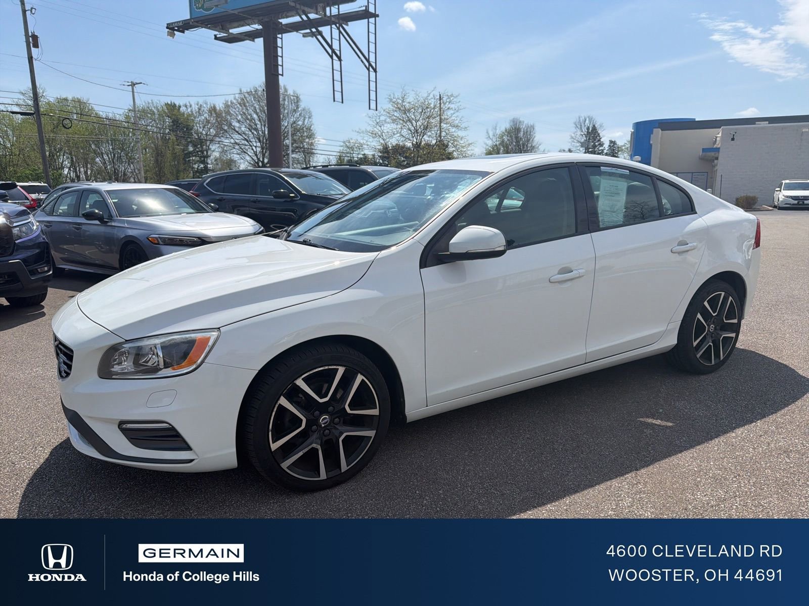 Used 2017 Volvo S60 T5 Dynamic image 1