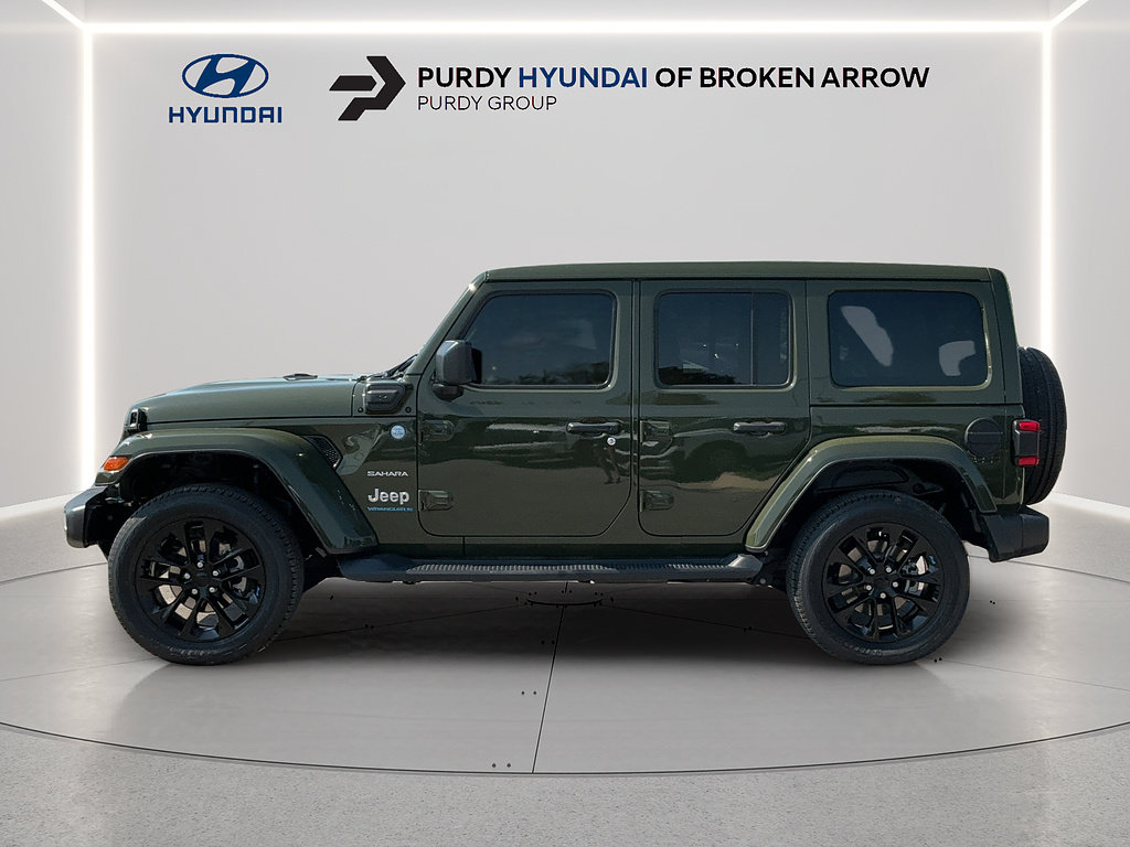 Used 2023 Jeep Wrangler Unlimited Sahara w/ Cold Weather Group AWD/4WD image 6