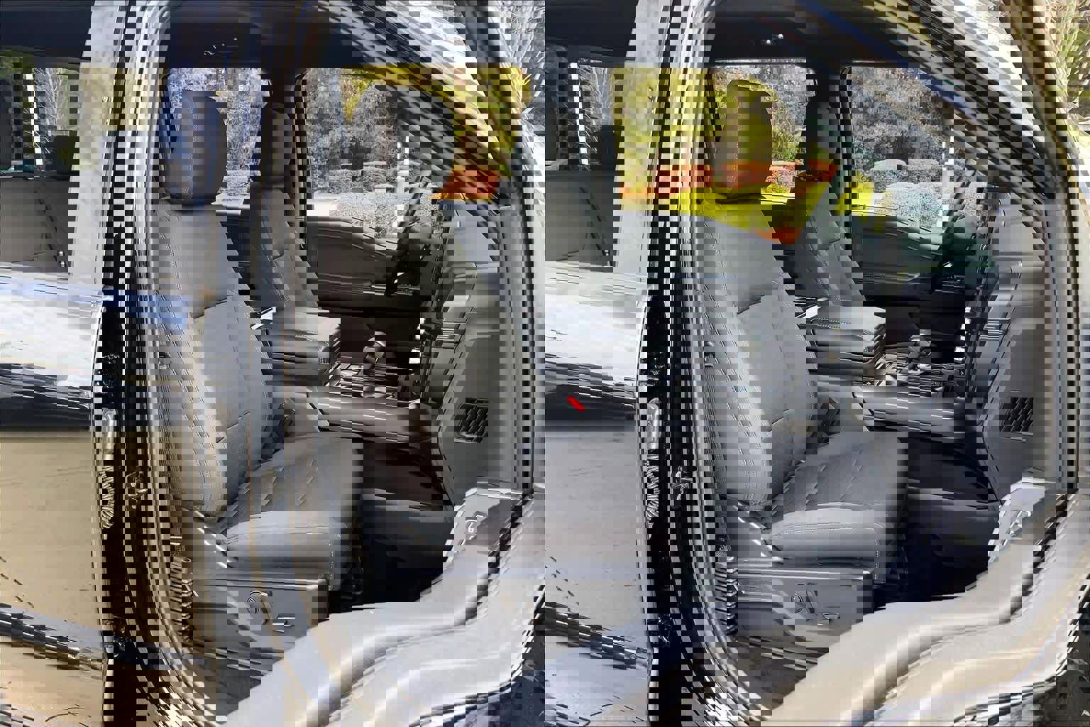 Used 2024 Ford F150 XLT w/ Equipment Group 302A MID AWD/4WD image 9