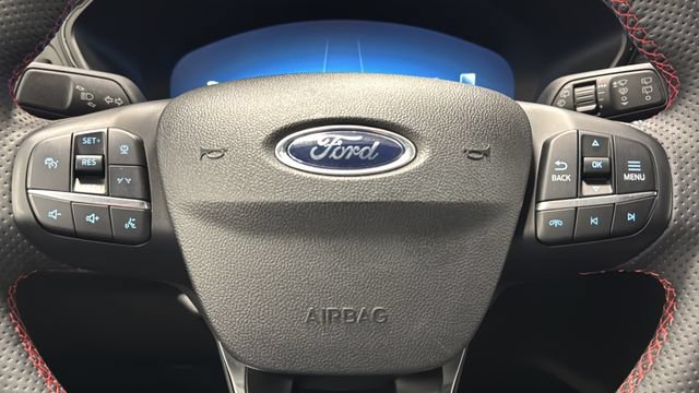 Used 2023 Ford Escape ST-Line Elite w/ Premium Technology Package AWD/4WD image 16