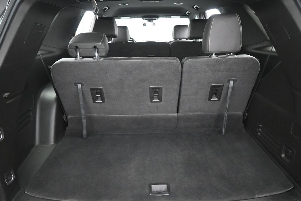 Used 2023 Chevrolet Traverse LT AWD/4WD image 28
