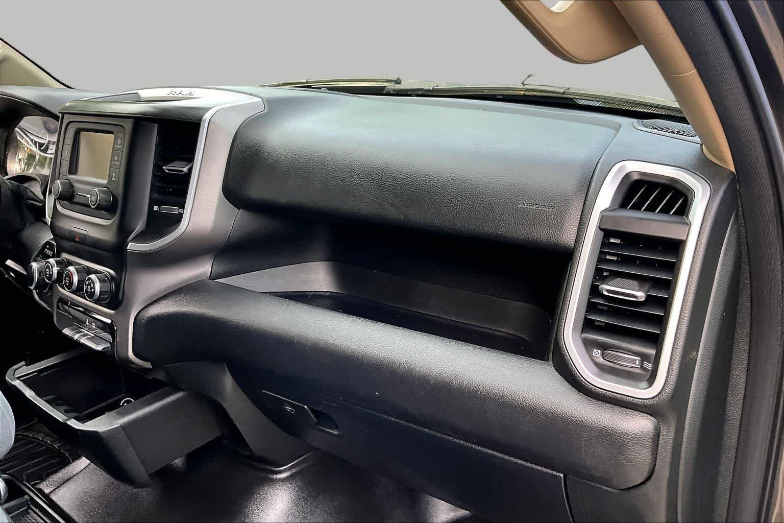 Used 2020 RAM 1500 Big Horn AWD/4WD image 17
