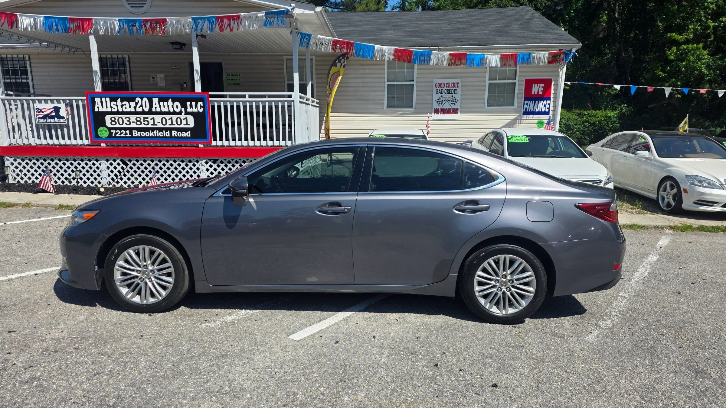 Used 2013 Lexus ES 350 w/ Luxury Pkg FWD image 1