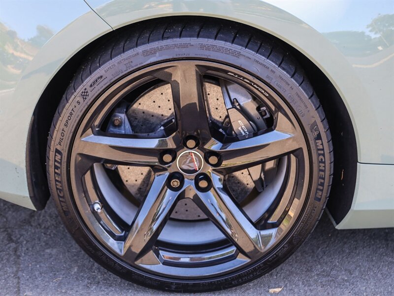 Used 2024 Chevrolet Corvette Z06 RWD image 13
