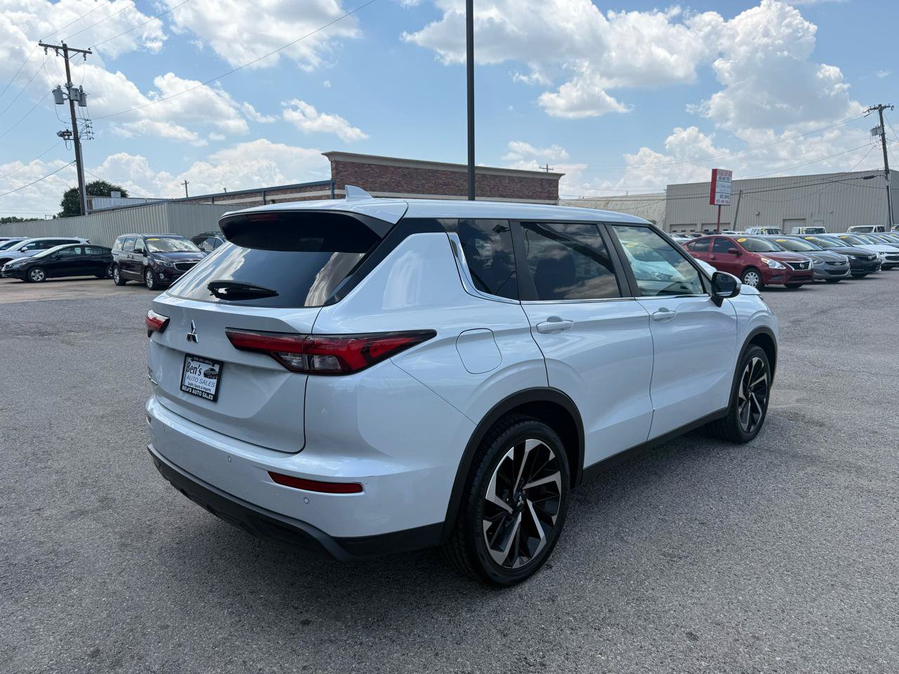 Used 2022 Mitsubishi Outlander ES FWD image 6