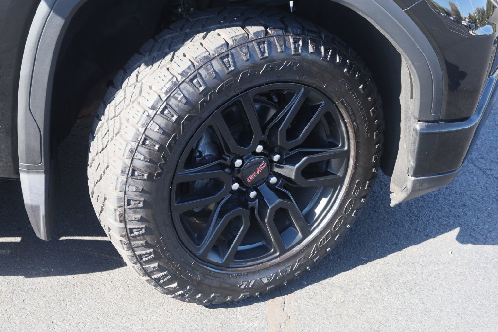 Used 2022 GMC Sierra 1500 Elevation w/ X31 Off-Road Package AWD/4WD image 34