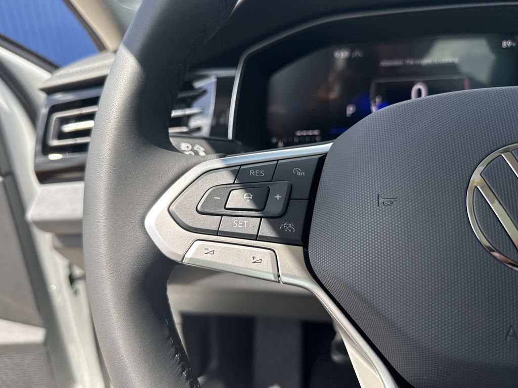 New 2026 Volkswagen Jetta SE FWD image 19