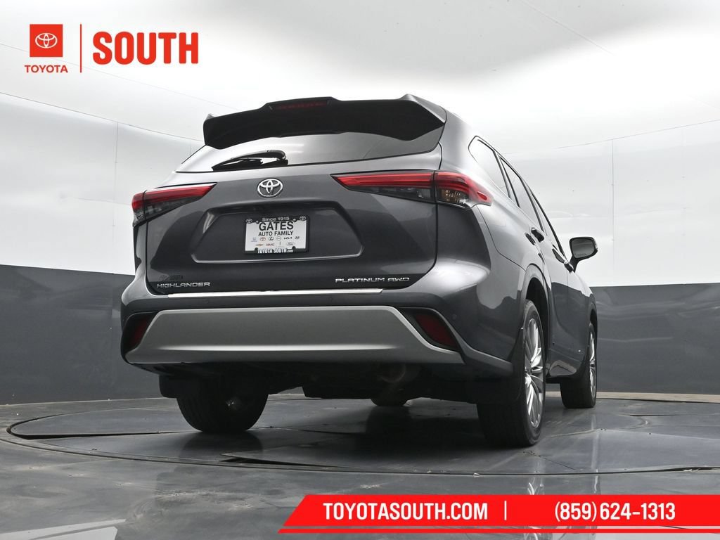 Used 2020 Toyota Highlander Platinum AWD/4WD image 38