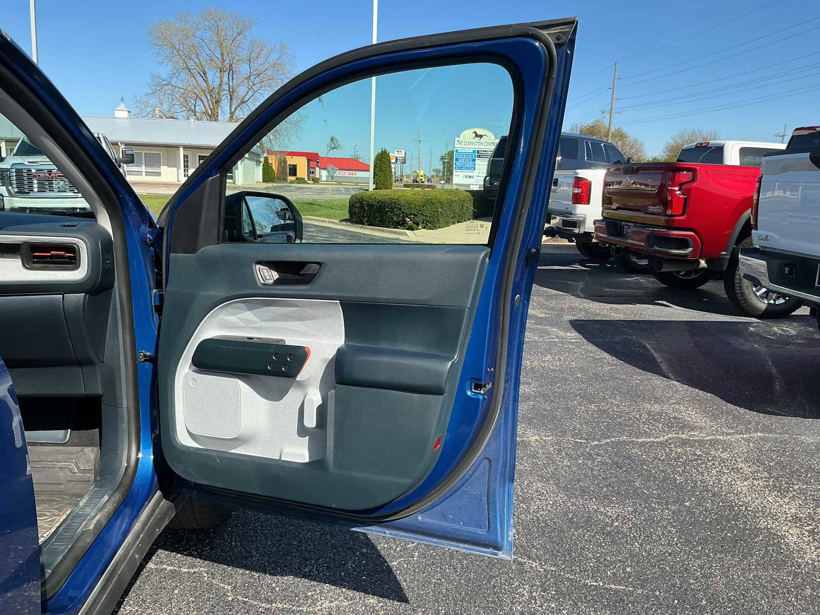 Used 2023 Ford Maverick XLT FWD image 26