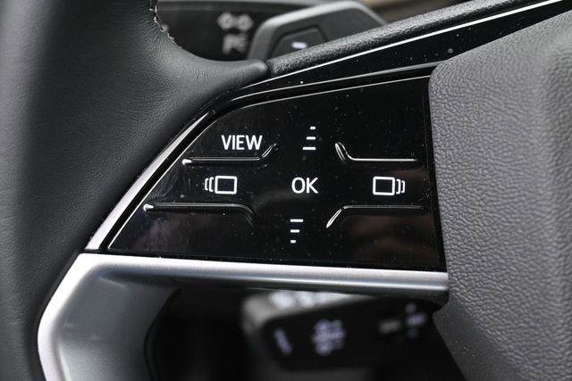 Certified 2025 Audi Q5 Premium w/ Convenience Package AWD/4WD image 16