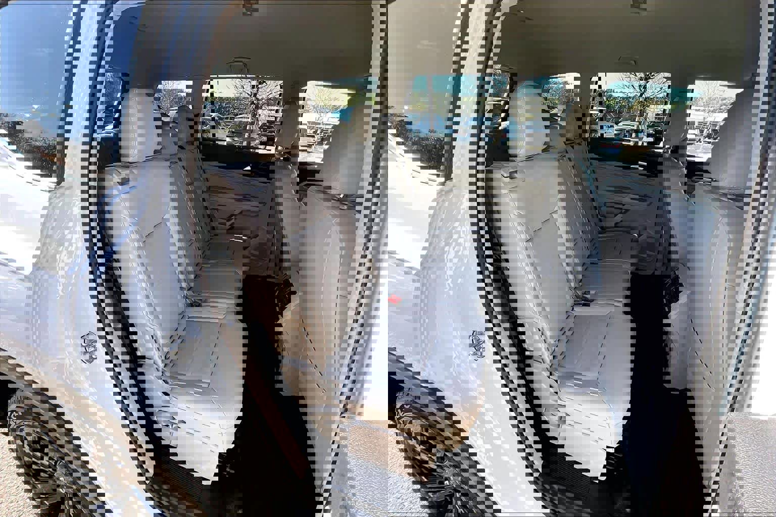 Used 2022 Volkswagen Atlas SE w/ Black Wheel Package image 20