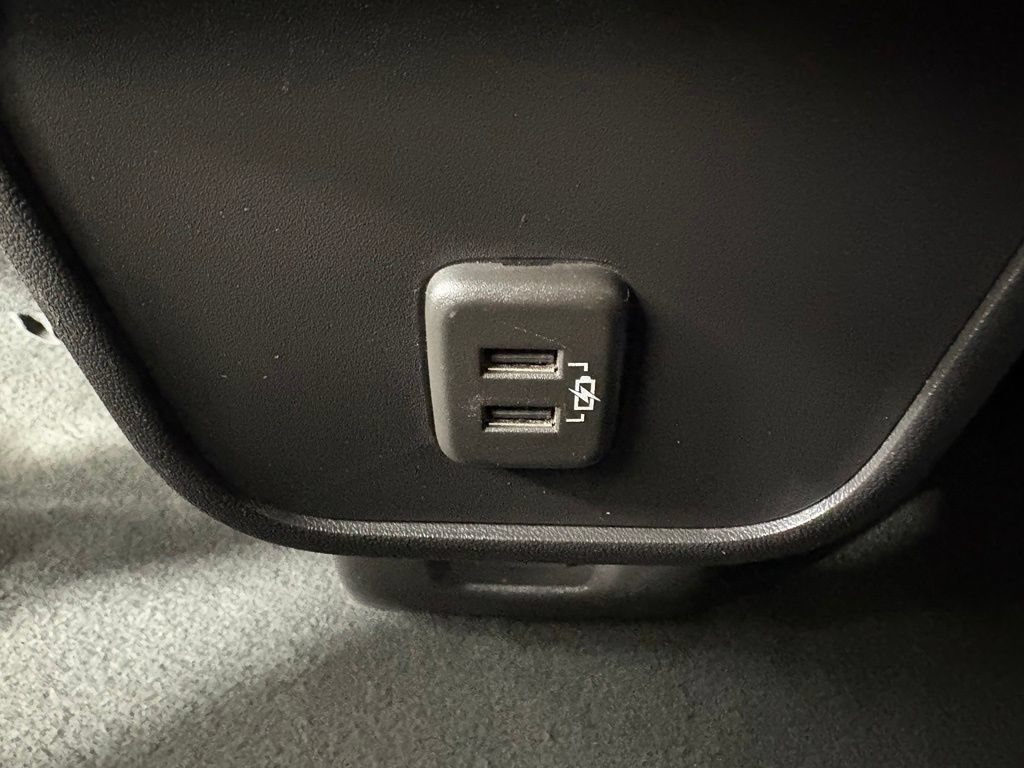 Used 2024 GMC Terrain SLT FWD image 38