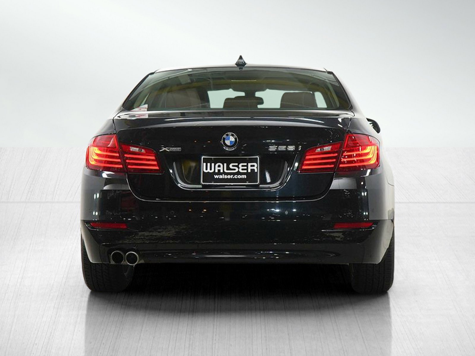 Used 2014 BMW 528i xDrive Sedan AWD/4WD image 4