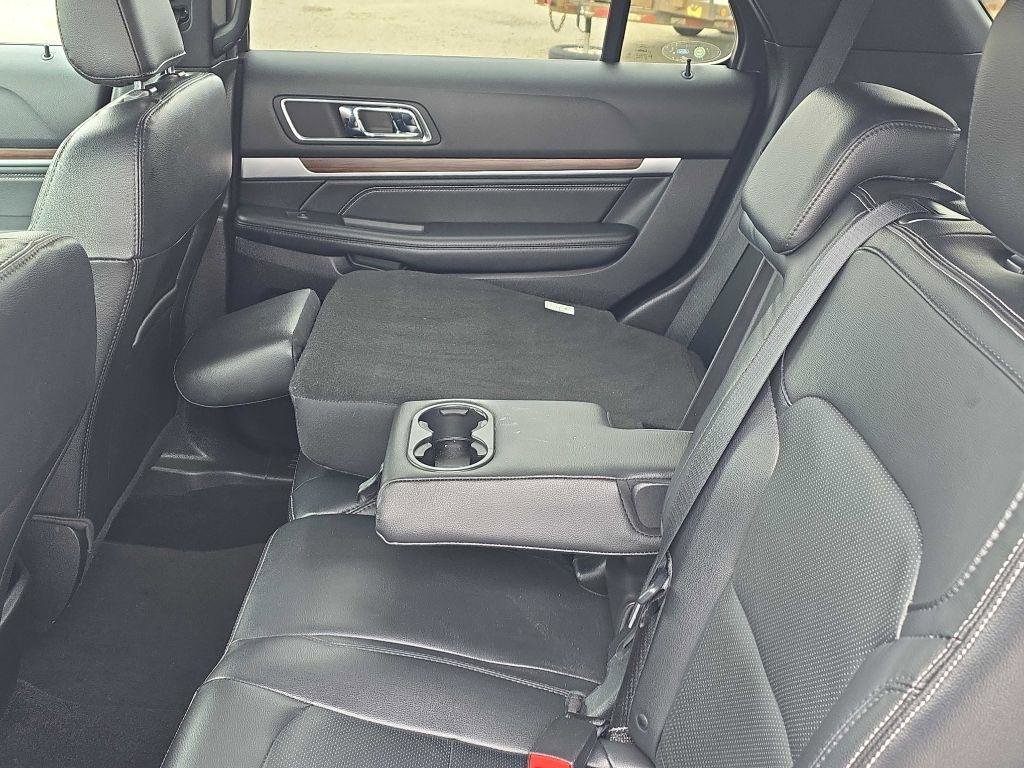 Used 2019 Ford Explorer Limited w/ Class III Trailer Tow Package image 14