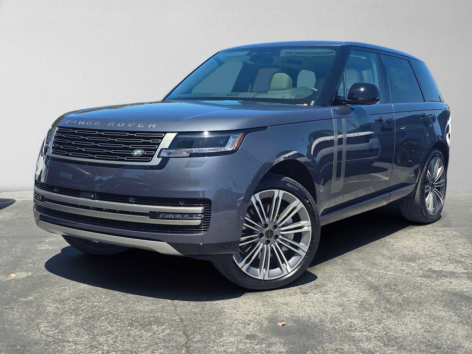 New 2026 Land Rover Range Rover SE