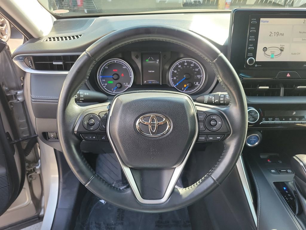 Used 2021 Toyota Venza LE image 24
