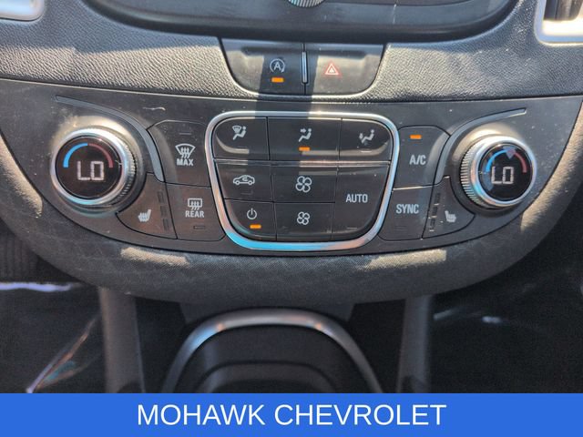 Used 2022 Chevrolet Malibu LT FWD image 18