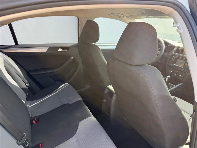 Used 2017 Volkswagen Jetta S image 15