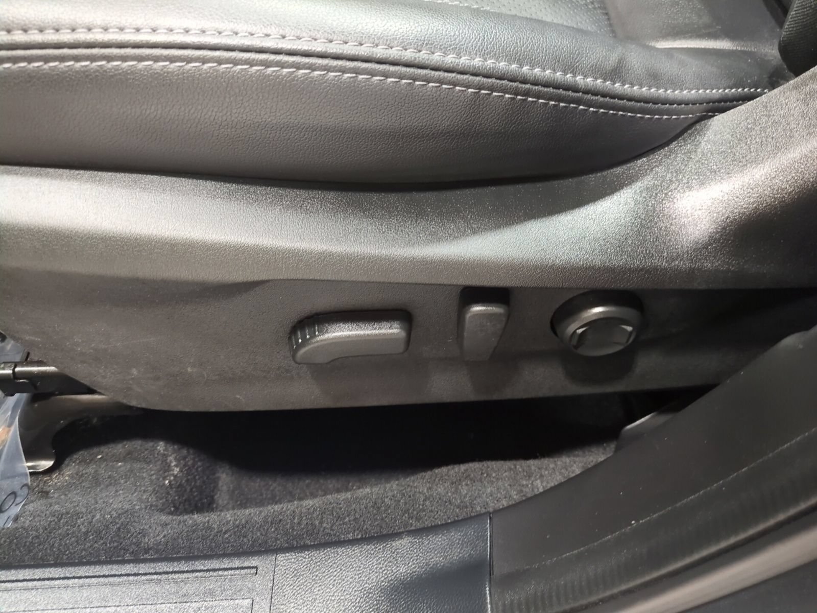 Certified 2024 Subaru Forester Limited AWD/4WD image 17