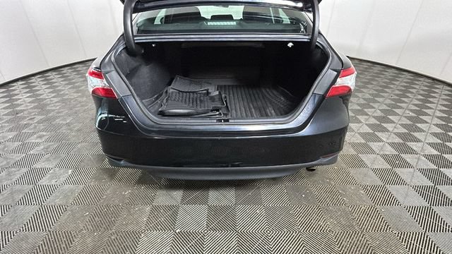 Used 2019 Toyota Camry LE FWD image 26