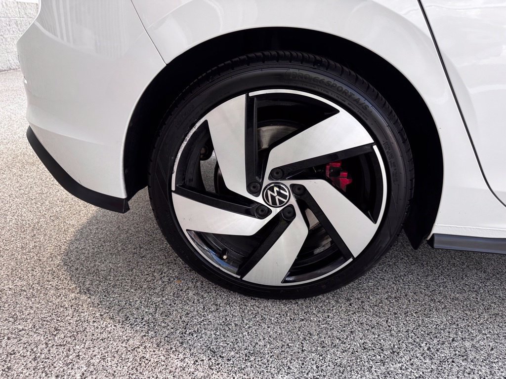 Used 2023 Volkswagen GTI SE FWD image 7