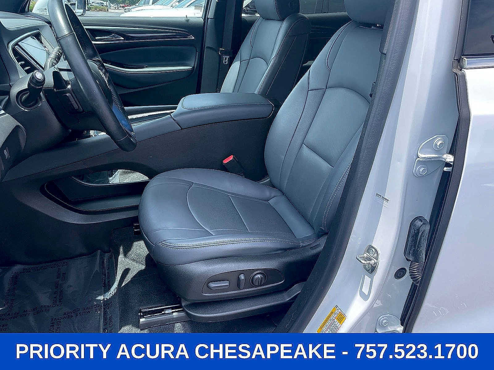 Used 2023 Buick Enclave Essence FWD image 10