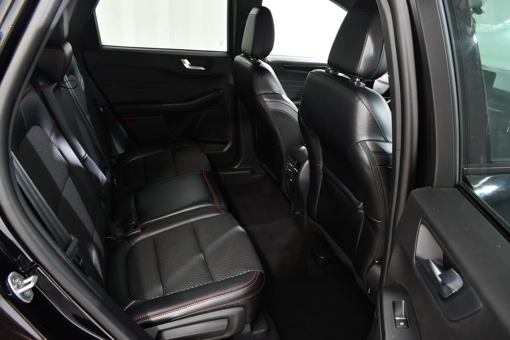 Used 2024 Ford Escape ST-Line w/ Tech Pack #1 AWD/4WD image 19