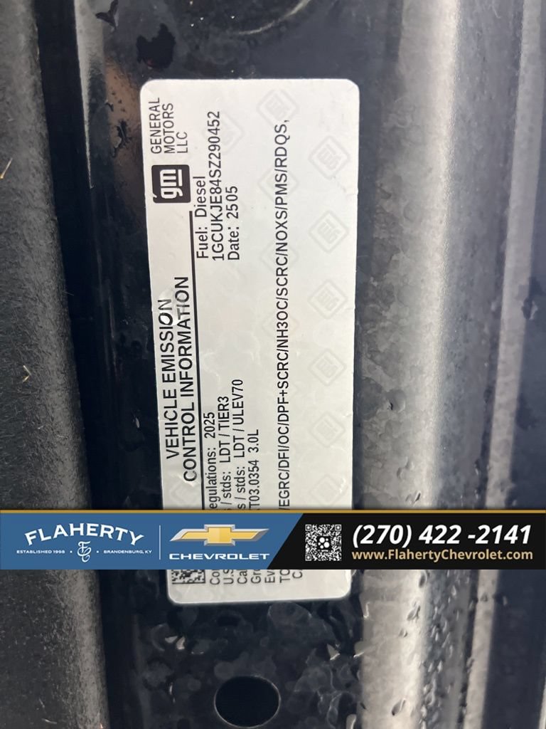 Used 2025 Chevrolet Silverado 1500 High Country AWD/4WD image 17