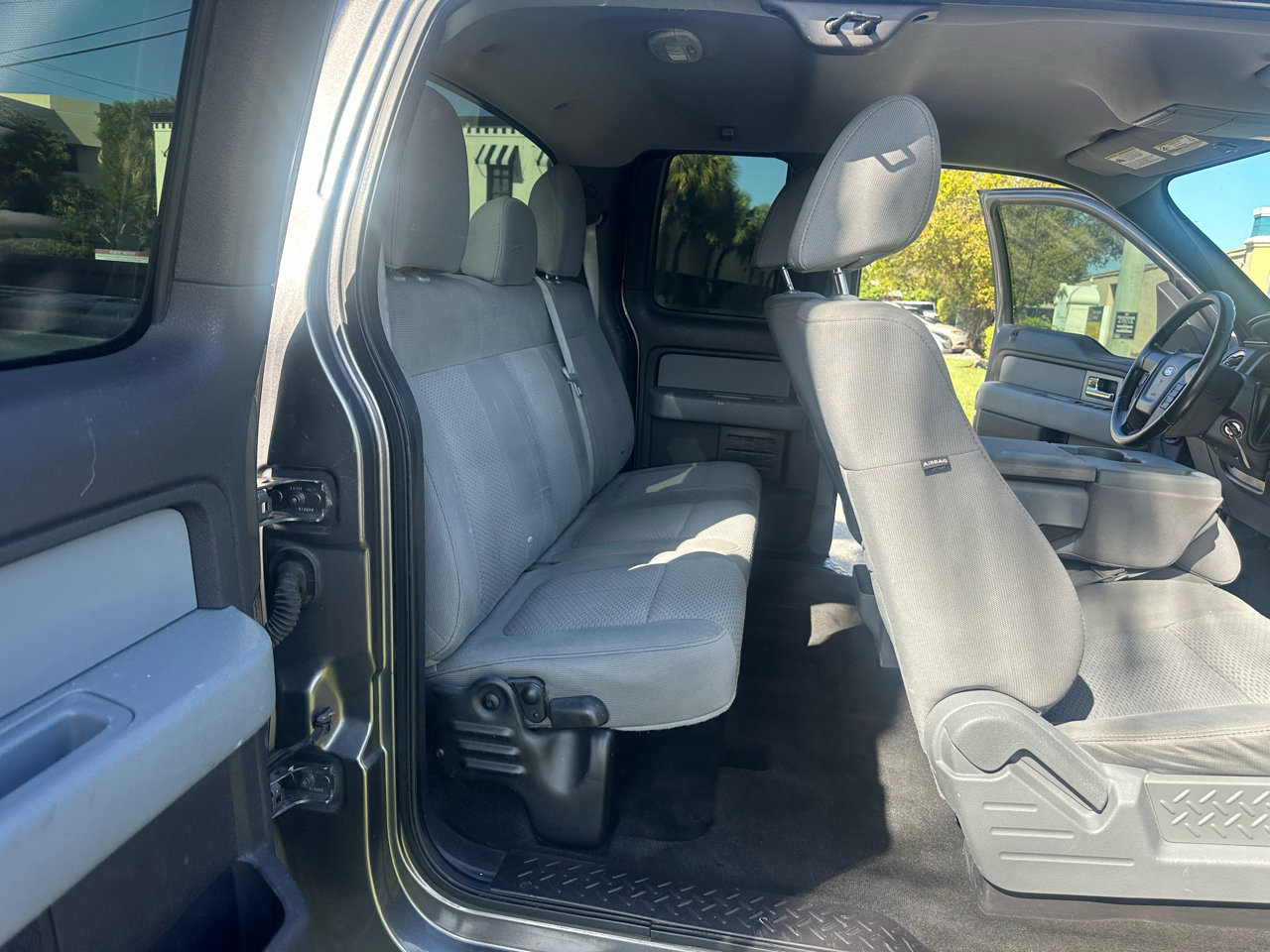 Used 2011 Ford F150 XLT w/ XLT Chrome Pkg image 18