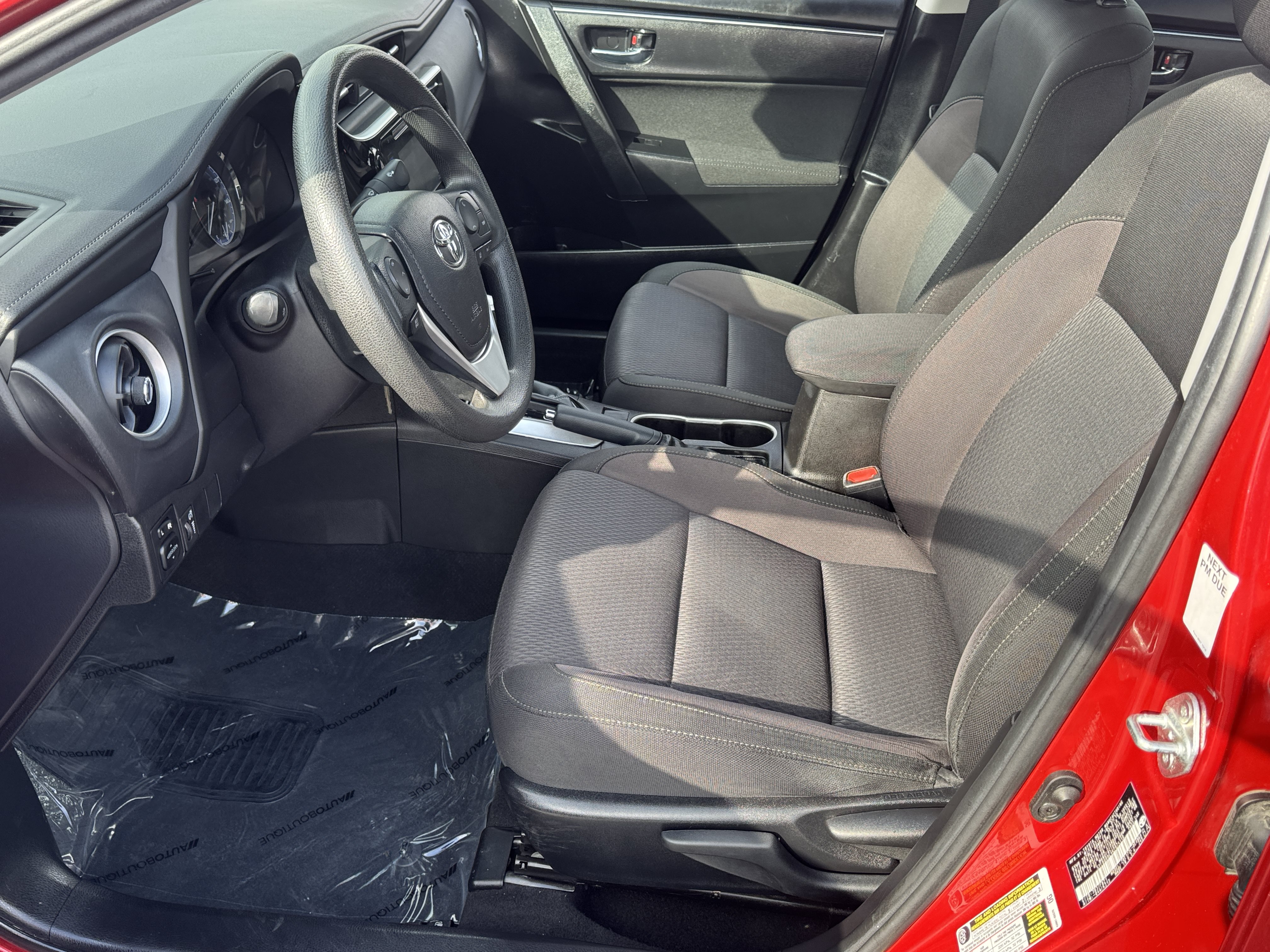Used 2019 Toyota Corolla LE FWD image 24