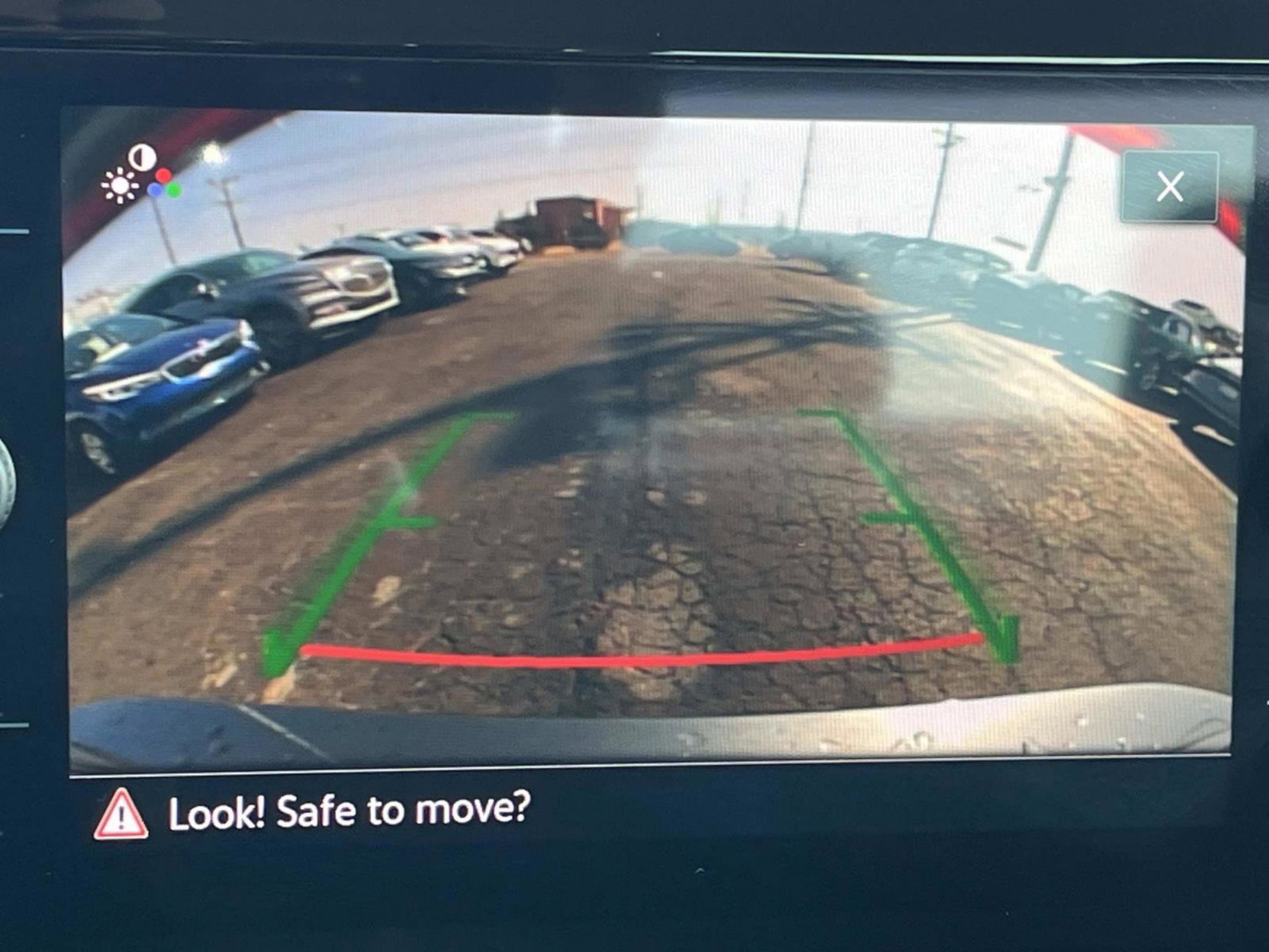 Used 2025 Volkswagen Jetta SE image 38